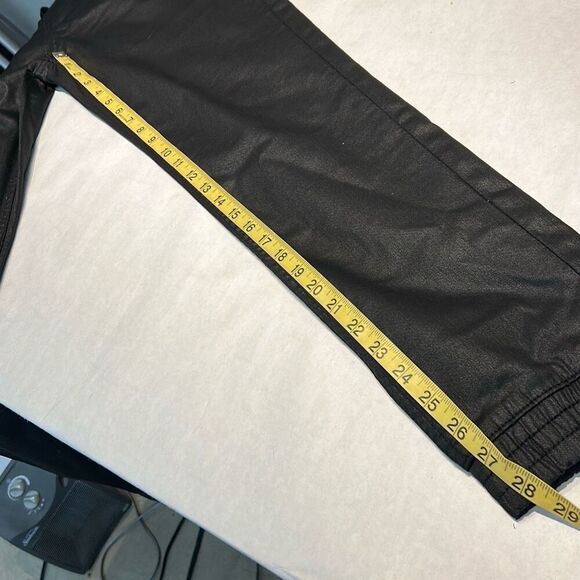 Kendall + Kylie The Jogger Black Pants Pull On Sz Medium Elastic Hem - Picture 11 of 11